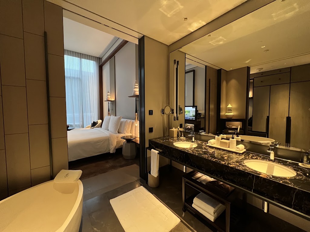 Four Seasons Hotel Bangkok at Chao Phraya River