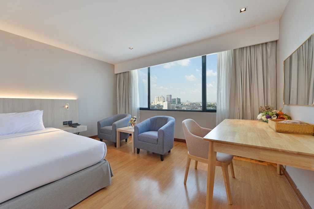 The Twin Towers Hotel