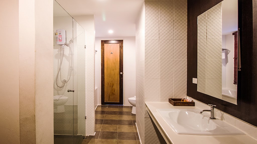 B2 Premier Hotel & Resort