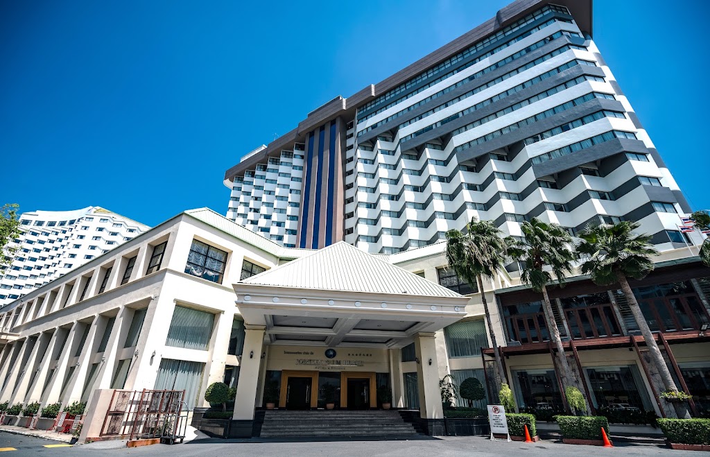 Jomtien Palm Beach Hotel & Resort