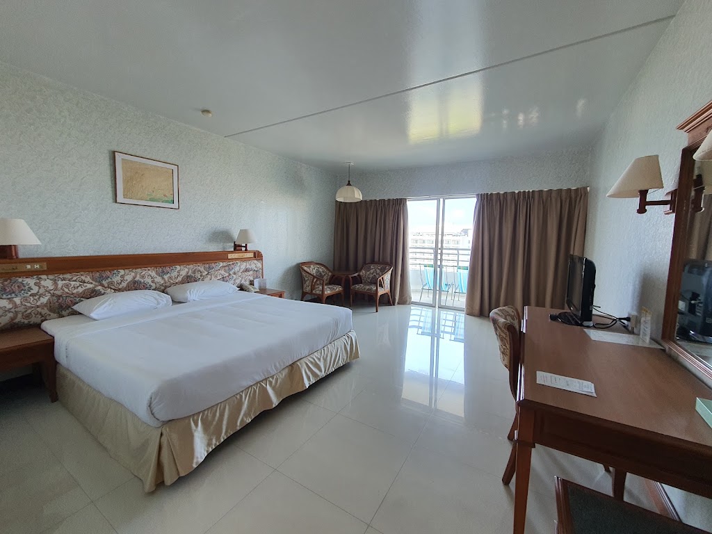 Pattaya Park Beach Resort