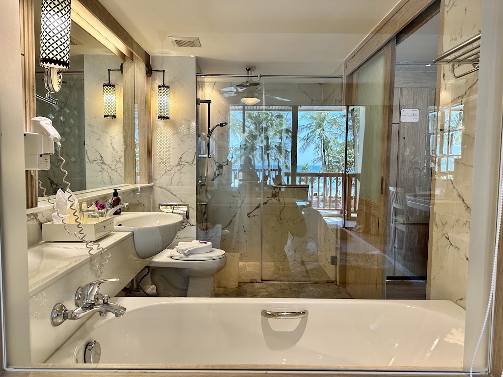 Katathani Phuket Beach Resort