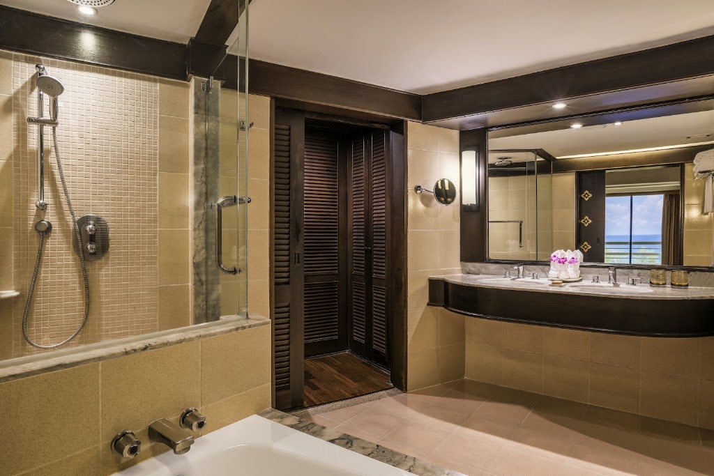 Pullman Phuket Karon Beach Resort